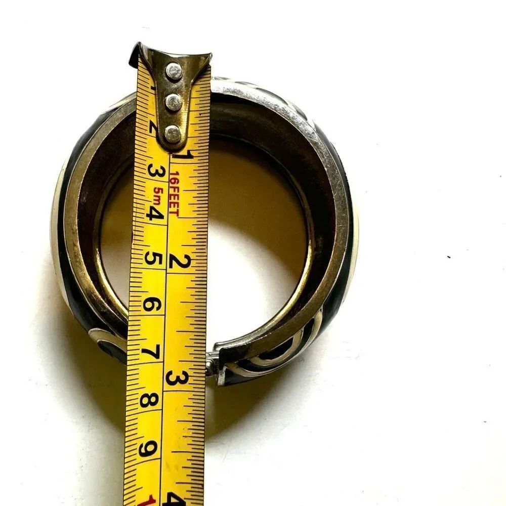 Black and cream enamel hinged bangle bracelet